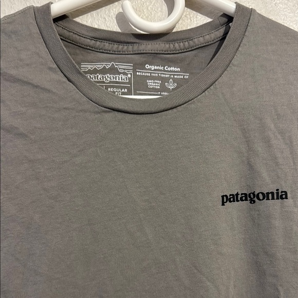 PATAGONIA Framed FITZ ROY Trout ORGANIC COTTON T-Shirt - Picture 4 of 6